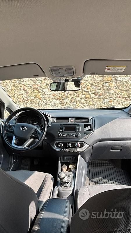 Usata Kia Rio 2012 Nero Berlina