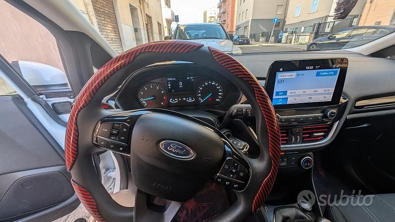 Usata Ford Fiesta 75 CV (55 kW) 2021 Bianco Utilitaria