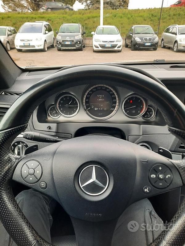 Gebraucht Mercedes E350 Avantgarde 231 PS (169 kW) 2010 Weiß Coupé