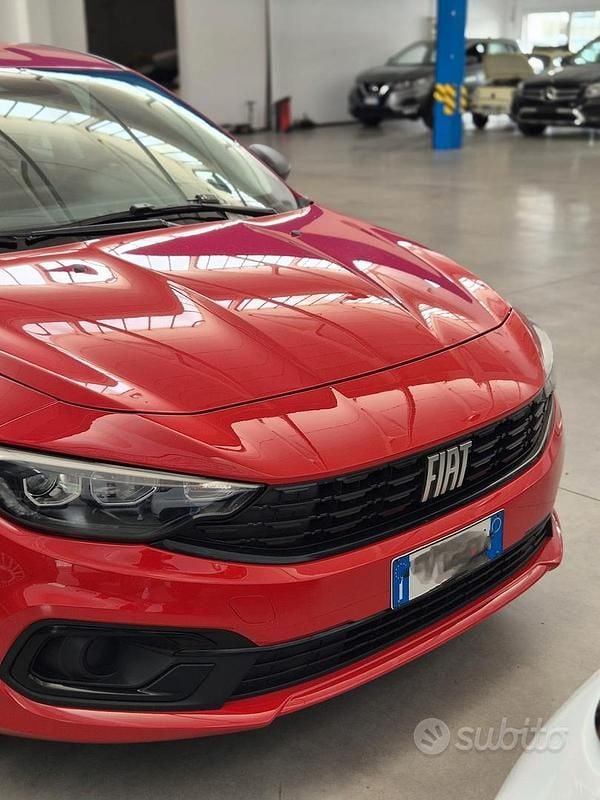 Usata Fiat Tipo City Life 131 CV (96 kW) 2021 Rosso Station wagon
