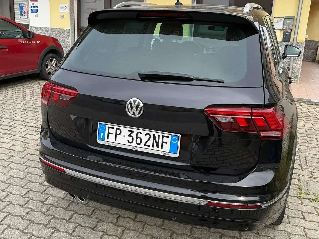 Usata VW Tiguan Business 116 CV (85 kW) 2018 Nero SUV