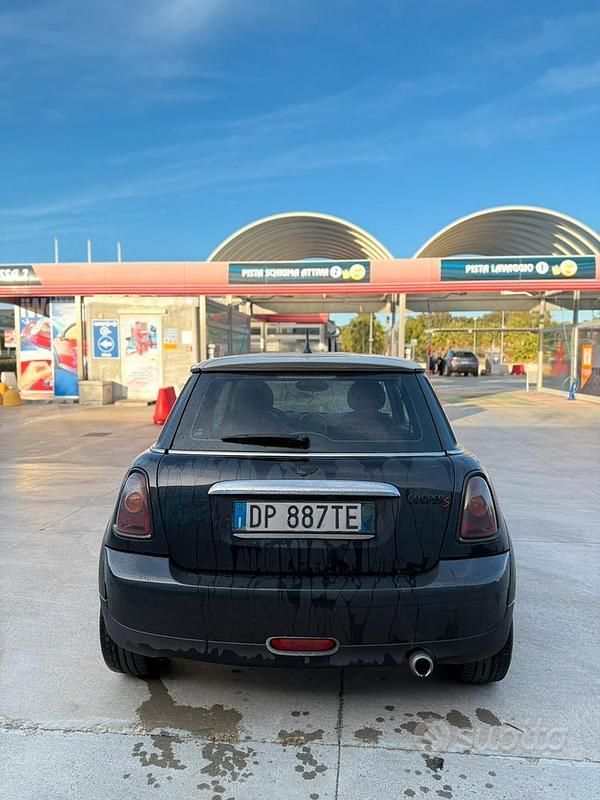 Usata Mini Cooper D 110 CV (80 kW) 2008 Nero Utilitaria
