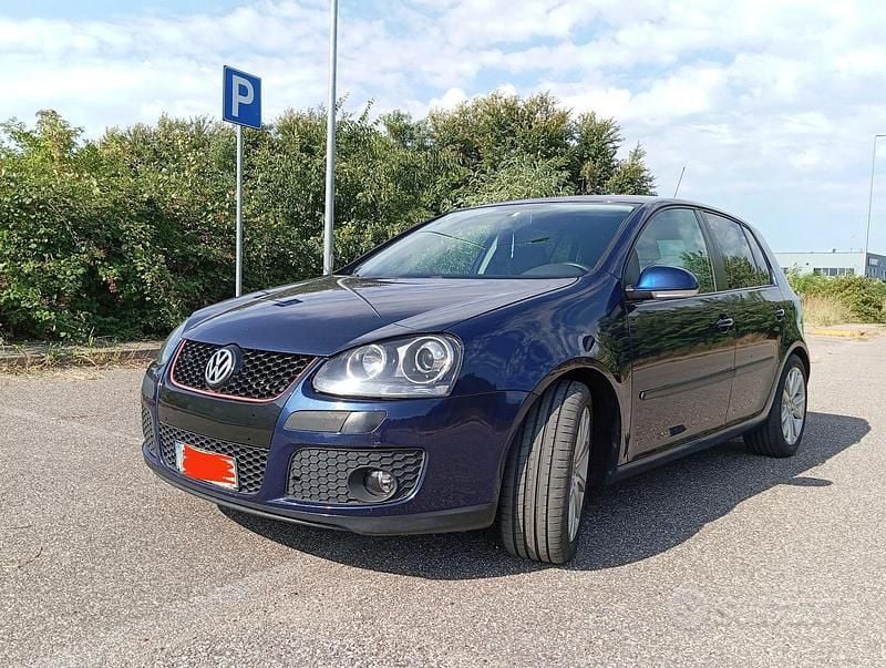 Usata VW Golf V 102 CV (75 kW) 2007 Blu Berlina