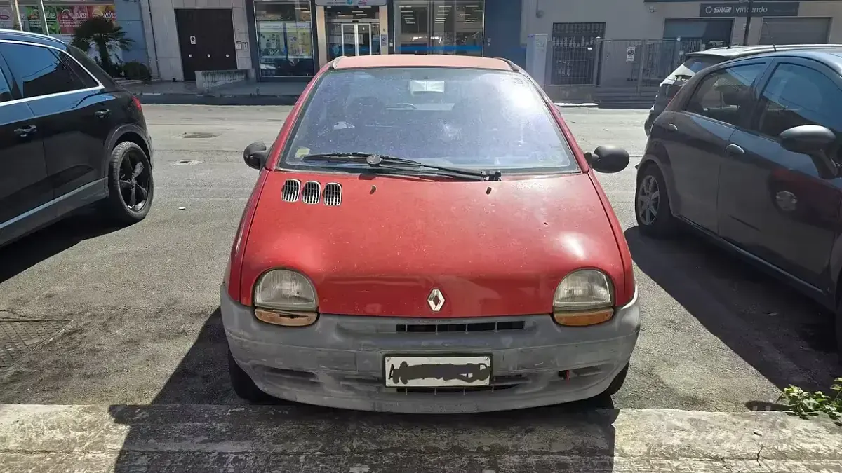 Usata Renault Twingo 58 CV (42 kW) 1998 Rosso Utilitaria
