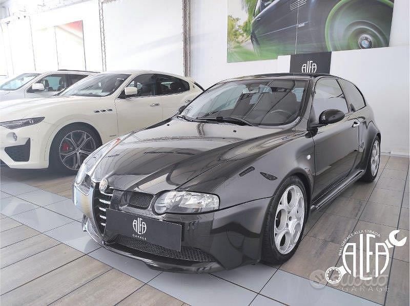 Usata Alfa Romeo 147 GTA 250 CV (183 kW) 2003 Nero Utilitaria
