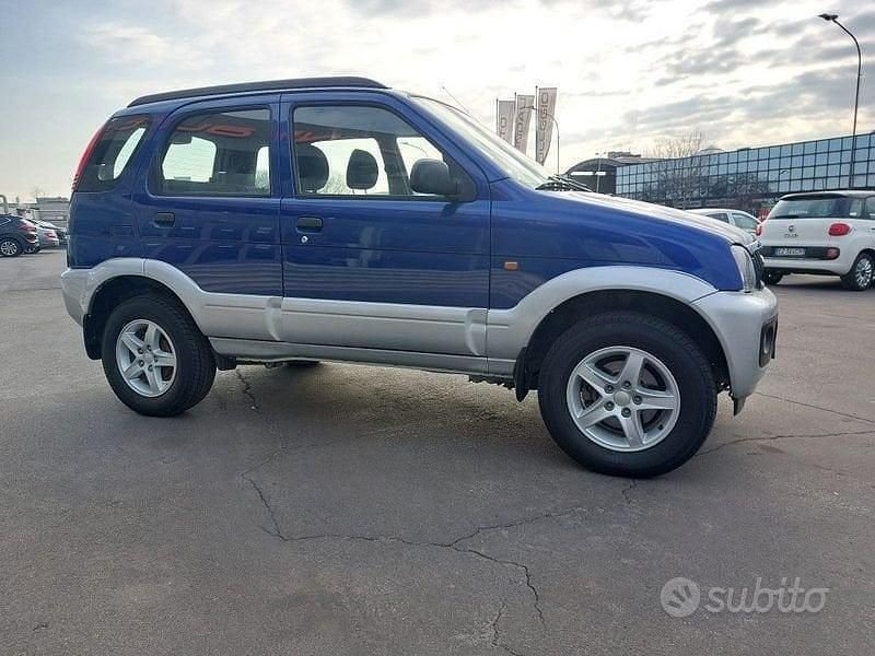 Usata Daihatsu Terios 85 CV (62 kW) 2004 Blu SUV
