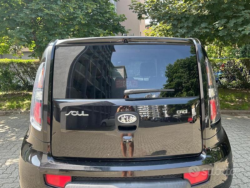 Usata Kia Soul 128 CV (94 kW) 2009 Nero SUV