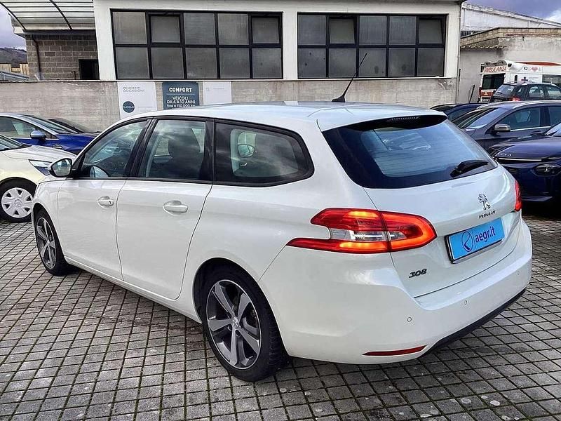 Usata Peugeot 308 Active 131 CV (96 kW) 2020 Bianco Station wagon