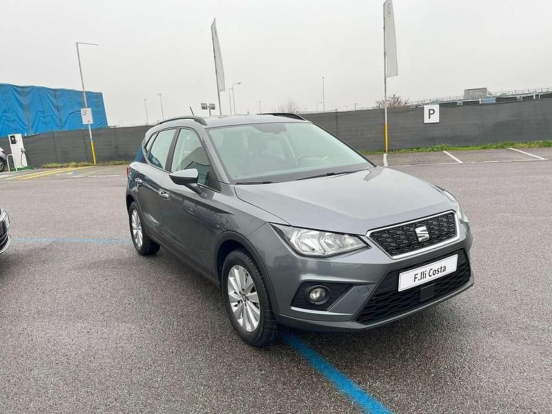 Usata Seat Arona Reference 95 CV (69 kW) 2018 Grigio SUV