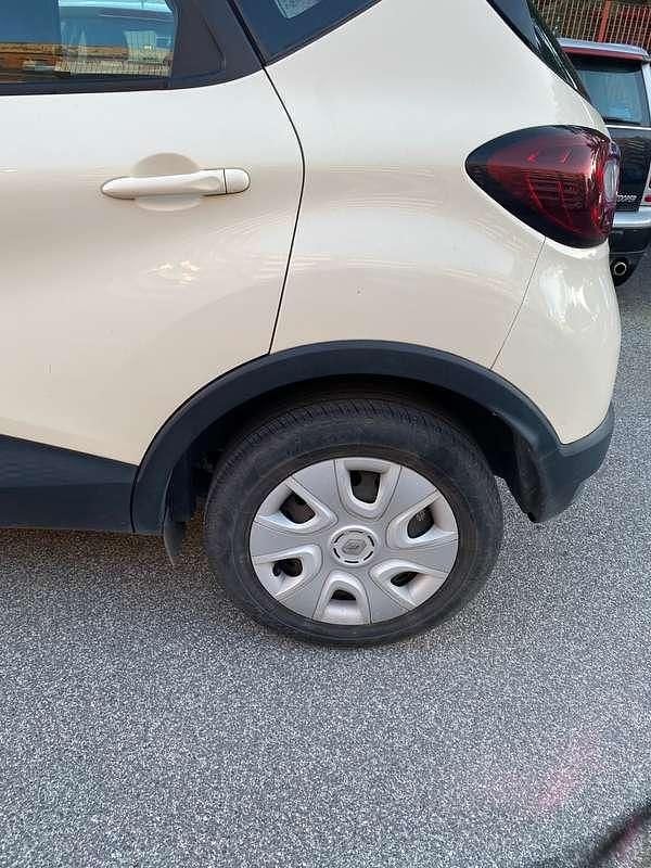 Usata Renault Captur Life 90 CV (66 kW) 2018 Bianco SUV