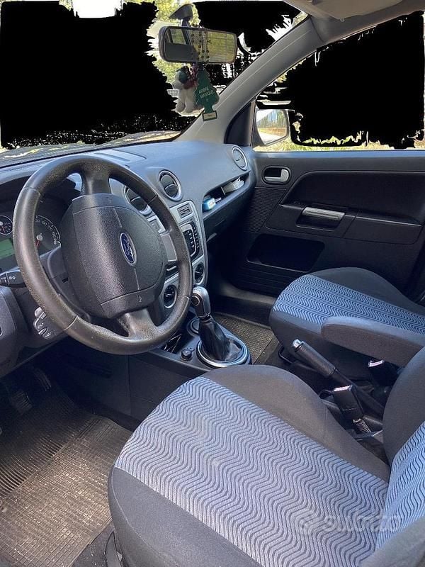 Usata Ford Fusion 68 CV (50 kW) 2010 Nero Berlina