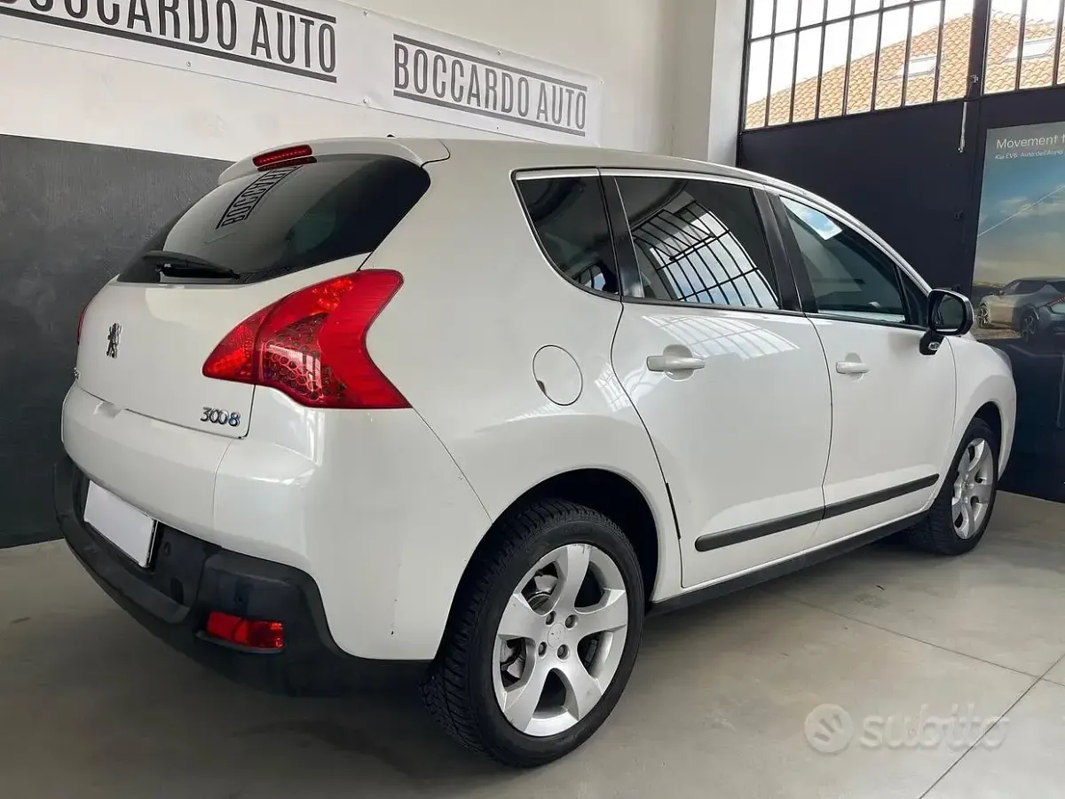 Usata Peugeot 3008 112 CV (82 kW) 2011 Bianco Station wagon