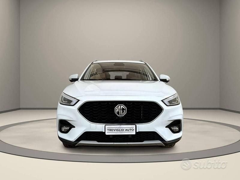 Usata MG ZS Luxury 106 CV (77 kW) 2024 Bianco / pastello SUV