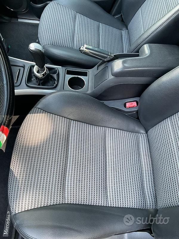 Usata Mercedes A200 193 CV (141 kW) 2006 Nero SUV