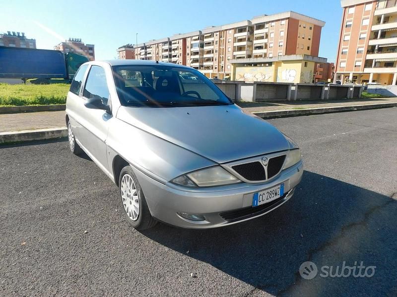 Usata 2002 Lancia Ypsilon Due volumi | 1200 € - Immagine 1/4