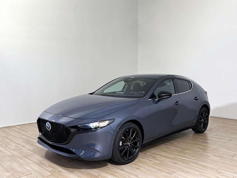 Grigio Nuova 2025 Mazda 3 Homura-Line Tre volumi | 29.900 € (Buon prezzo) - Immagine 1/4