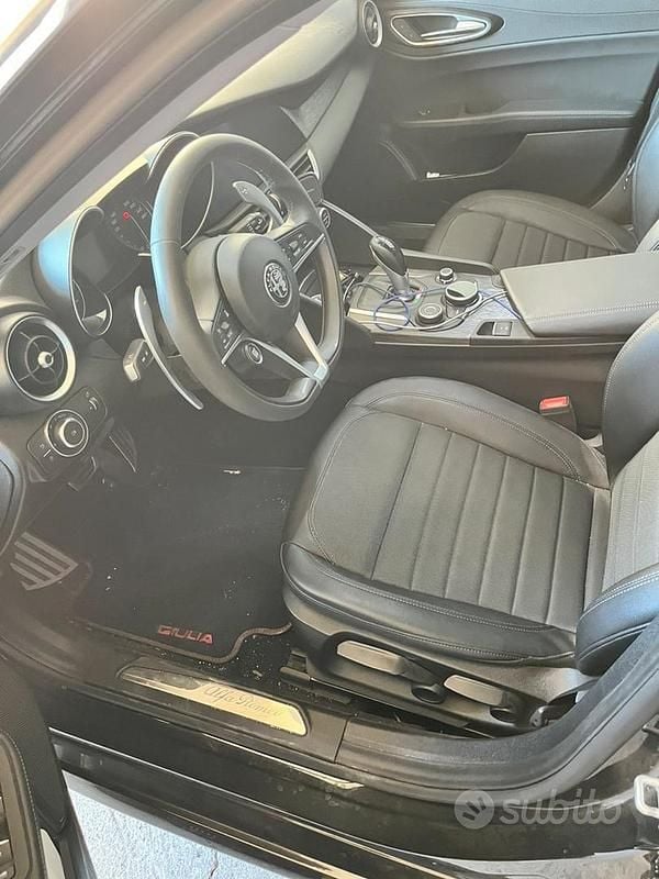 Usata Alfa Romeo Giulia 201 CV (147 kW) 2019 Nero Berlina