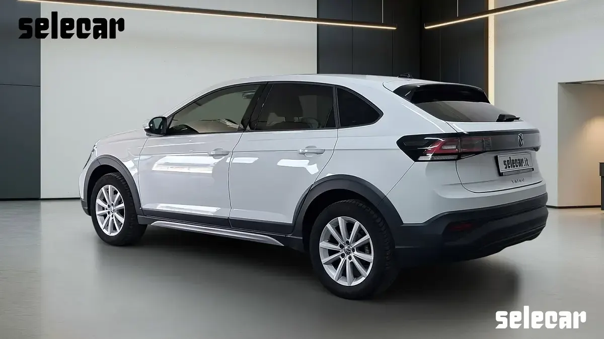 Usata VW Taigo Life 110 CV (80 kW) 2022 0q bianco puro SUV