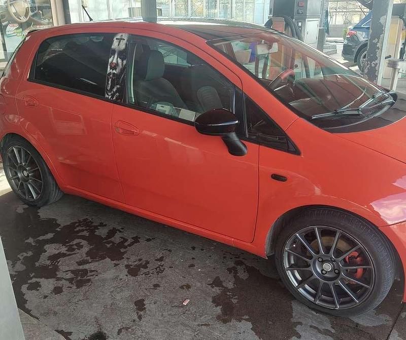 Usata Fiat Grande Punto Emotion 120 CV (88 kW) 2008 Utilitaria