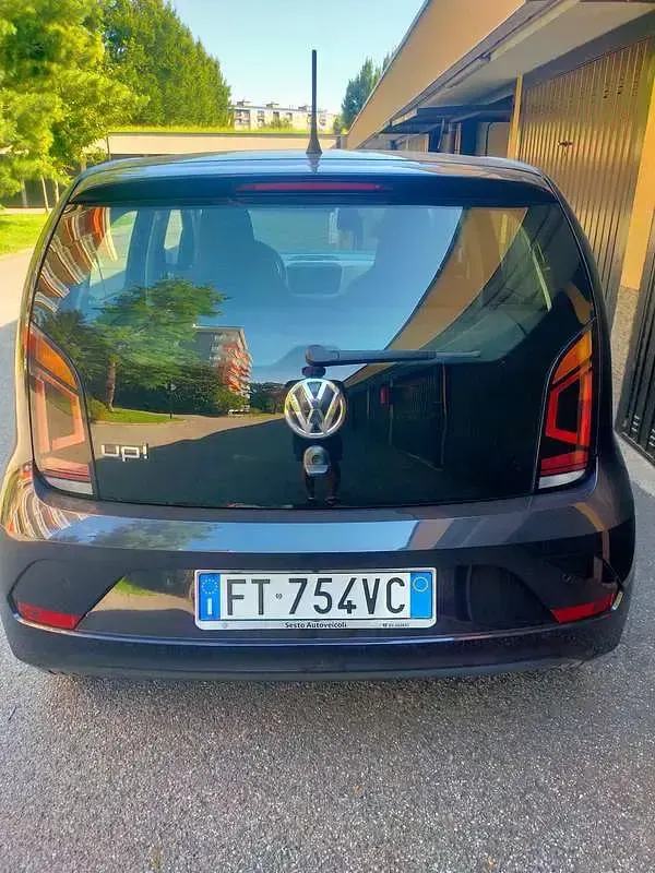 Usata VW up! Move 60 CV (44 kW) 2018 Nero Utilitaria