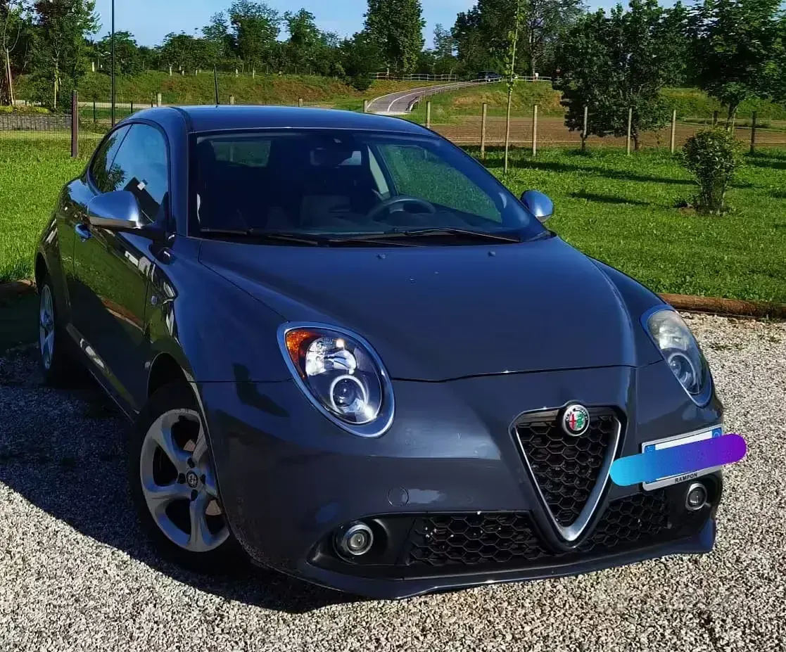 Usata Alfa Romeo MiTo 79 CV (58 kW) 2018 Grigio Utilitaria