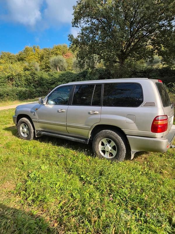 Usata Toyota Land Cruiser 204 CV (150 kW) 1999 Argento Berlina