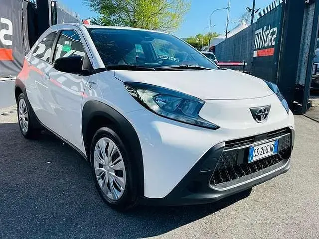 Brugt Toyota Aygo X Active 72 HK (52 kW) 2023 Hvid SUV
