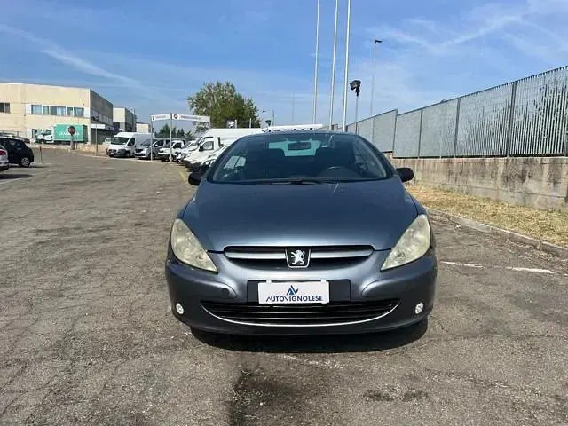 Usata Peugeot 307 CC 109 CV (80 kW) 2004 Grigio Cabrio