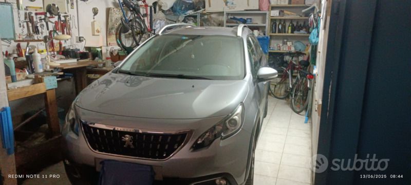 Usata Peugeot 2008 120 CV (88 kW) 2017 Grigio SUV
