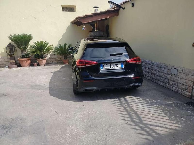 Usata Mercedes A180 Premium 116 CV (85 kW) 2021 Nero Berlina
