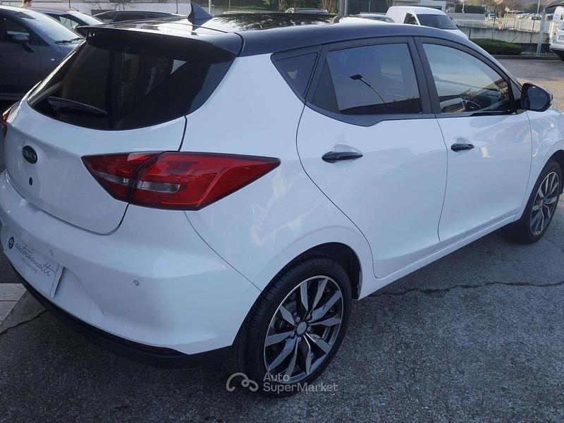 Usata EVO Evo 3 107 CV (78 kW) 2022 Bianco SUV