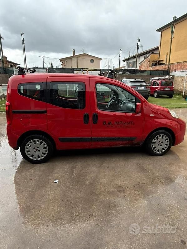 Usata Fiat Qubo Trekking 75 CV (55 kW) 2008 Rosso Monovolume
