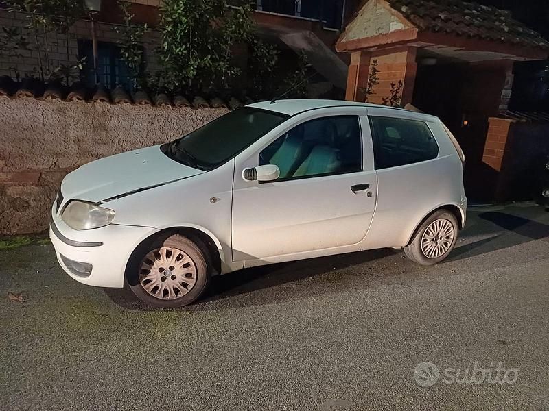 Usata Fiat Punto 2005 Bianco Utilitaria