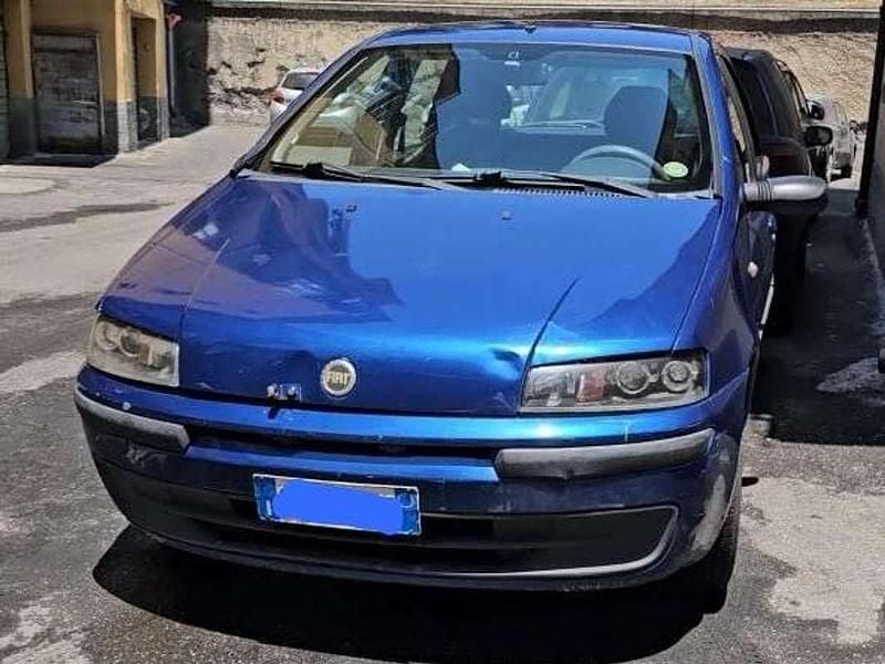 Usata Fiat Punto 63 CV (46 kW) 2002 Blu/azzurro Utilitaria