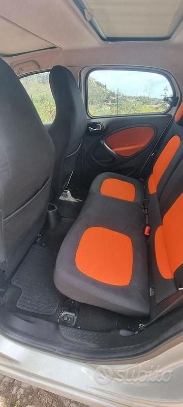 Usata Smart ForFour Passion 71 CV (52 kW) 2014 Bianco Utilitaria
