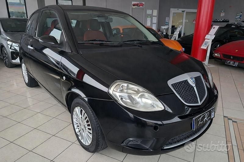 Usata Lancia Ypsilon 82 CV (60 kW) 2006 Nero Utilitaria