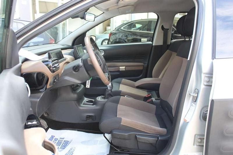 Usata Citroën C4 Shine 99 CV (72 kW) 2017 Argento SUV