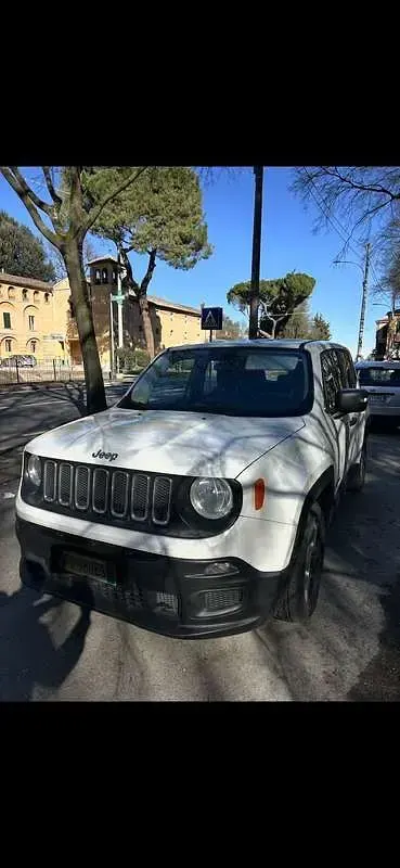Usata Jeep Renegade Sport 95 CV (69 kW) 2017 Bianco SUV