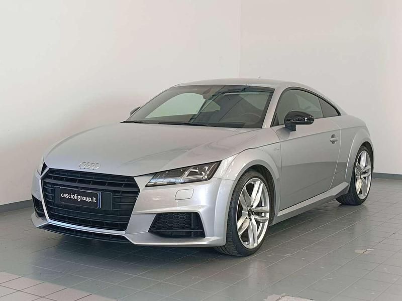 Usata Audi TT Ambiente 179 CV (131 kW) 2018 Argento Coupé