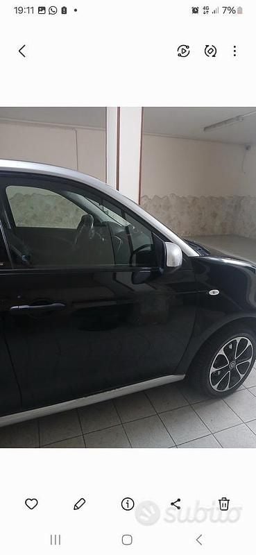 Usata Smart ForFour 64 CV (47 kW) 2016 Nero Utilitaria