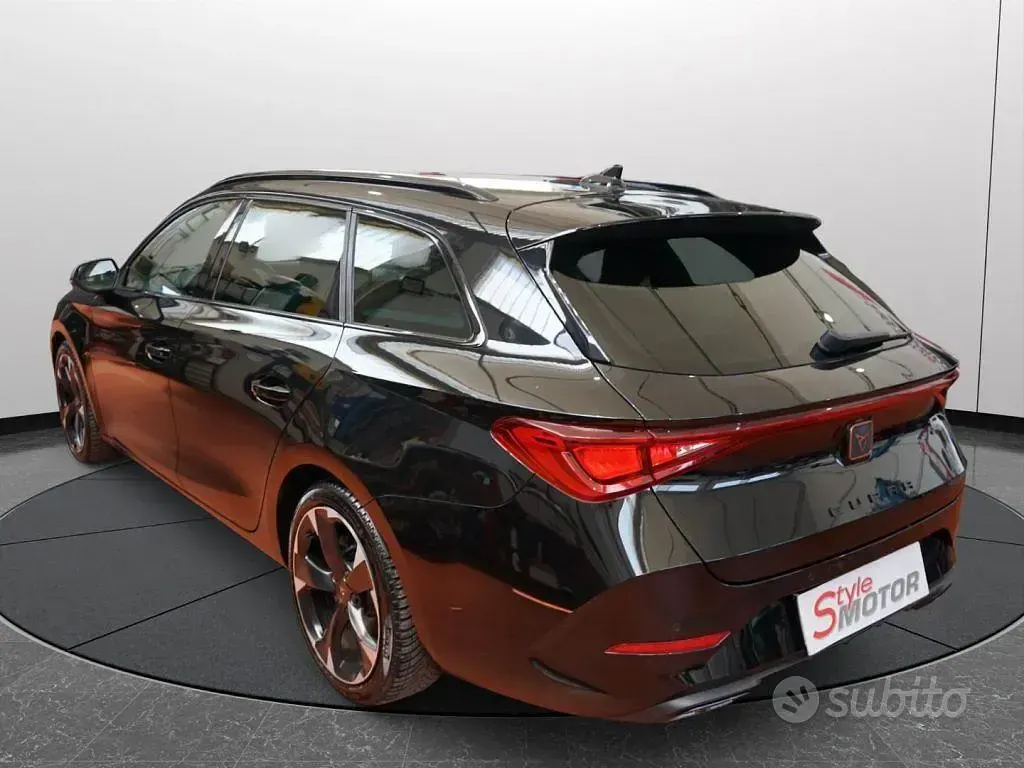 Usata Cupra Leon 150 CV (110 kW) 2024 Nero Station wagon