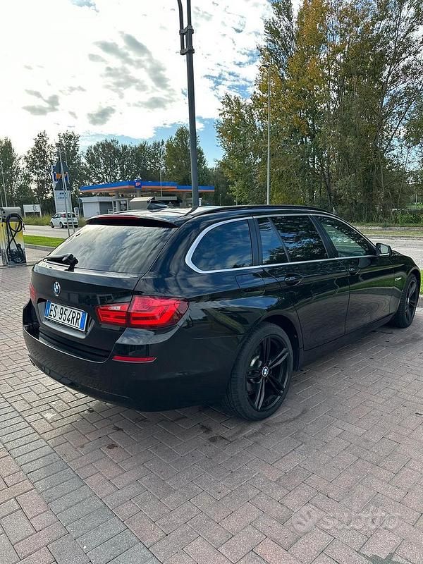 Usata BMW 525 218 CV (160 kW) 2012 Nero Station wagon