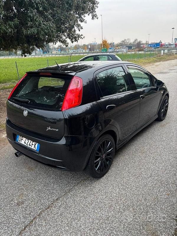 Usata Fiat Grande Punto 2008 Nero Utilitaria