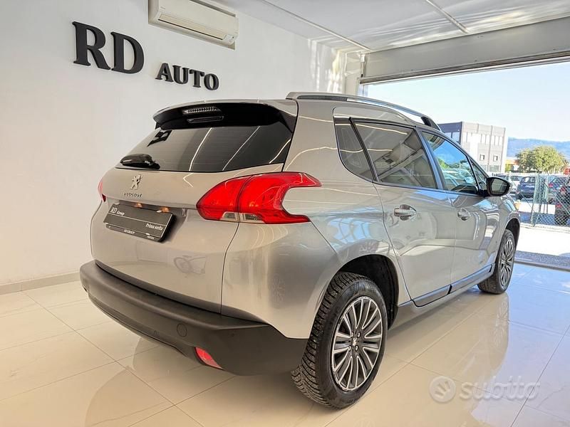 Usata Peugeot 2008 Active 82 CV (60 kW) 2016 Grigio SUV