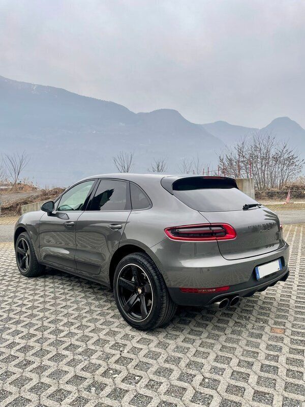 Usata Porsche Macan 250 CV (183 kW) 2017 Gray SUV