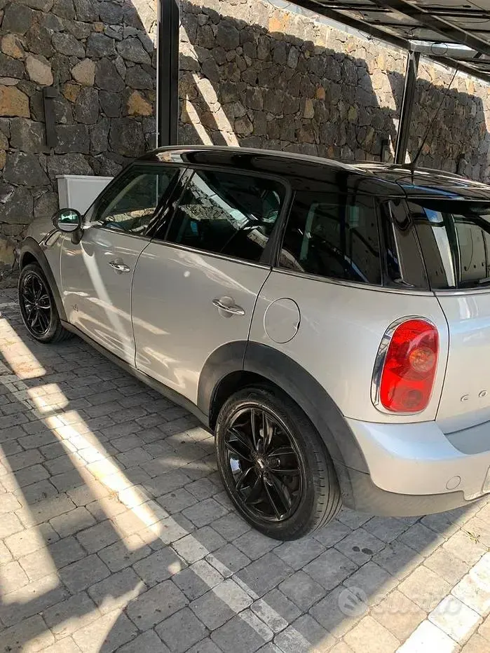 Usata Mini Cooper Countryman 111 CV (81 kW) 2014 Grigio SUV