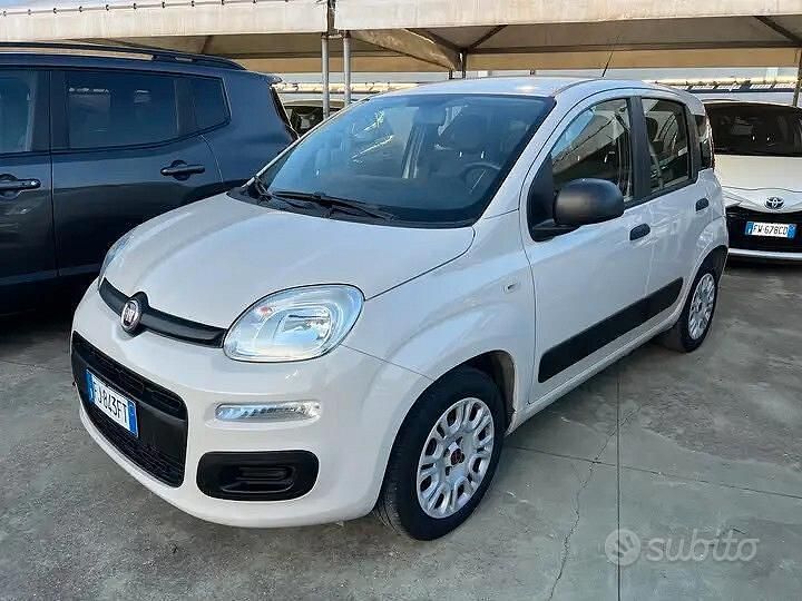 Usata Fiat Panda Easy 69 CV (50 kW) 2017 Beige Utilitaria