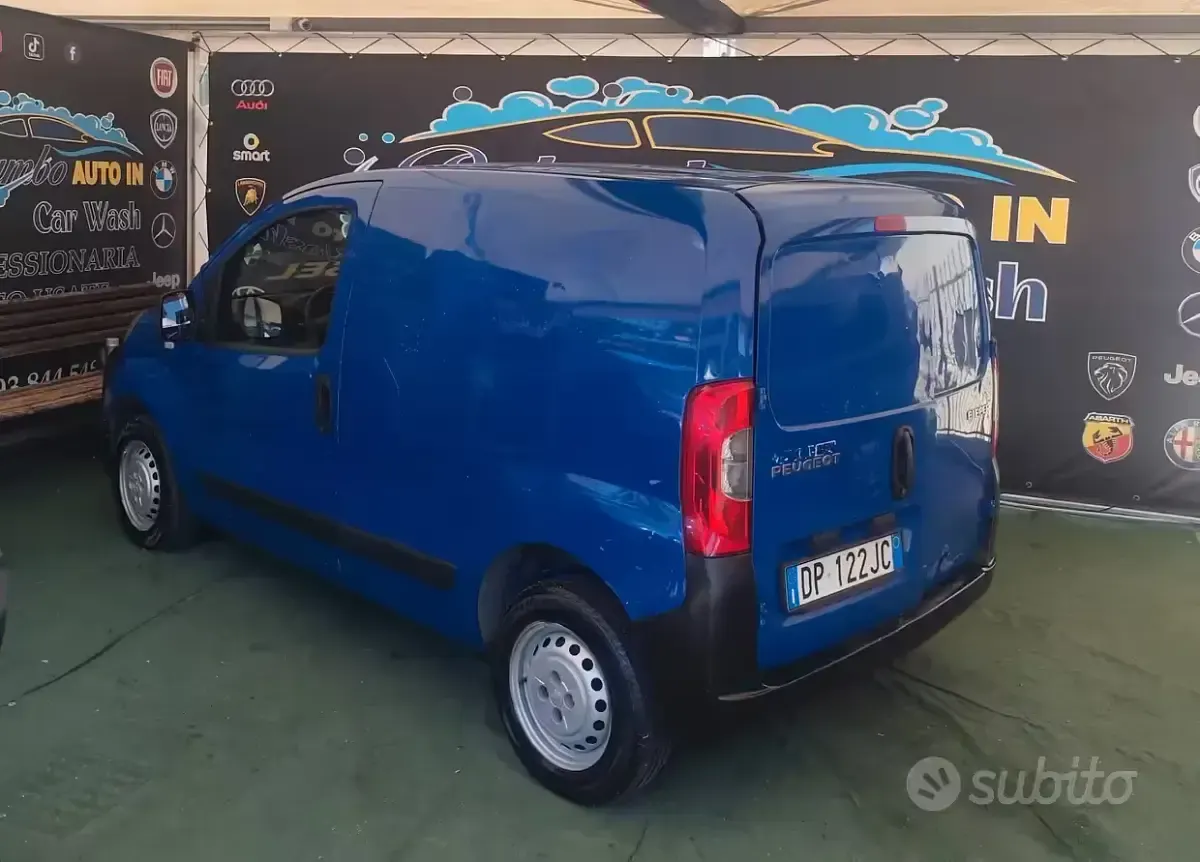 Usata Peugeot Bipper 68 CV (50 kW) 2008 Bluazzurro Monovolume