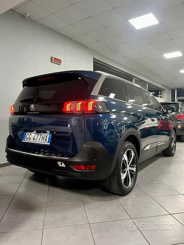 Gebraucht Peugeot 5008 Allure 131 PS (96 kW) 2021 Blau SUV