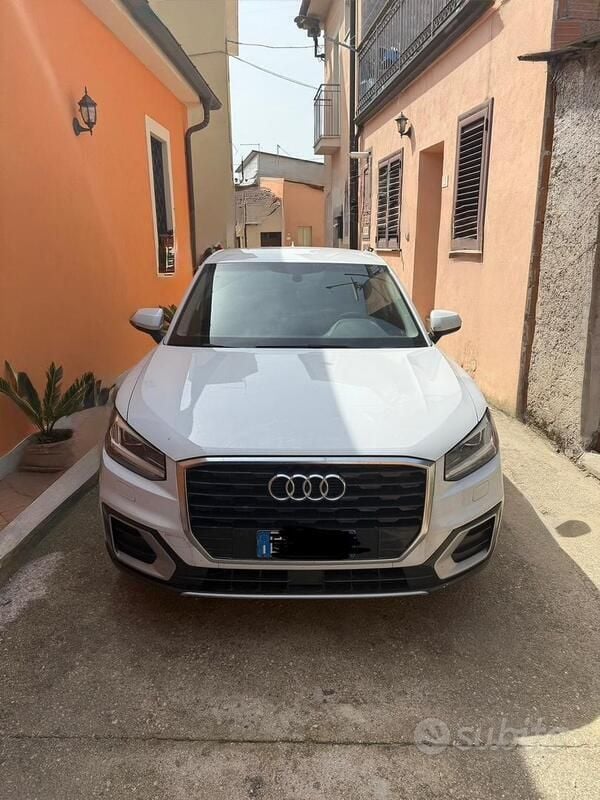 Usata 2017 Audi Q2 Sport SUV | 15.000 € (Super prezzo) - Immagine 1/4
